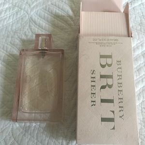 Burberry Sheer Brit perfume